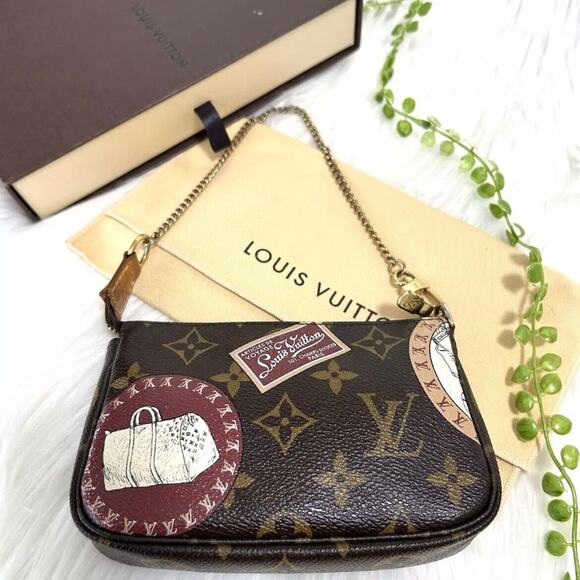 Authentic LOUIS VUITTON Brown Monogram Patch Mini Chain Pochette W/ Box Dust Bag - Picture 1 of 7